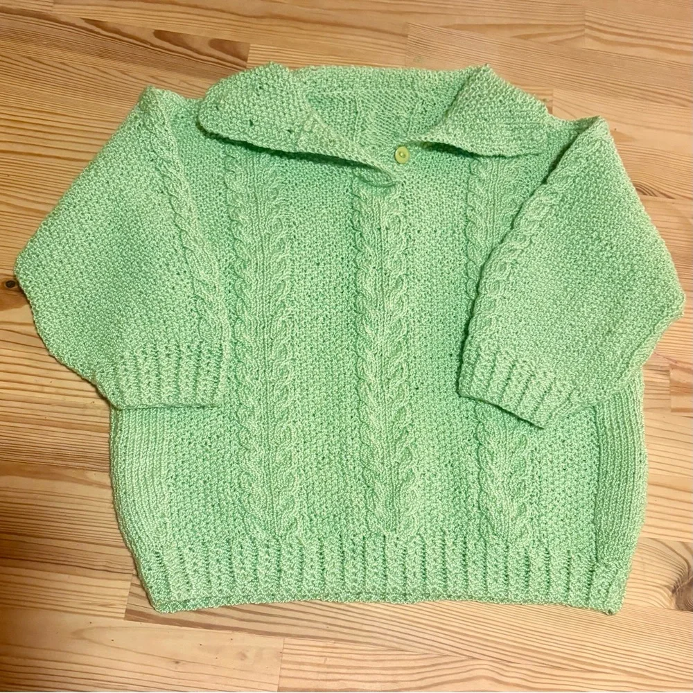 Vintage hand knit green‎ child’s sweater 4T